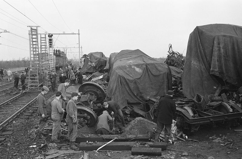 Ravage op de plaats van de ramp - Foto: CC / Nationaal Archief / Anefo